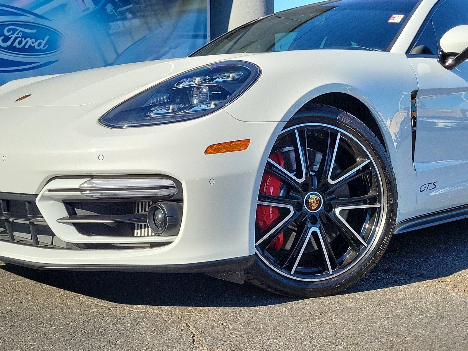 2021 Porsche Panamera Vehicle Photo in Saint Charles, IL 60174