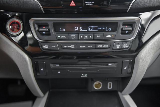 2020 Honda Pilot Vehicle Photo in Akron, OH 44312