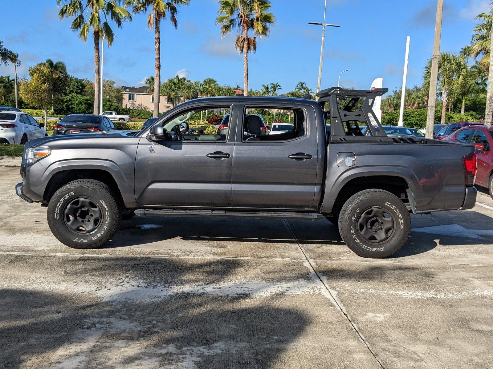 2019 Toyota Tacoma 2WD Vehicle Photo in Davie, FL 33331