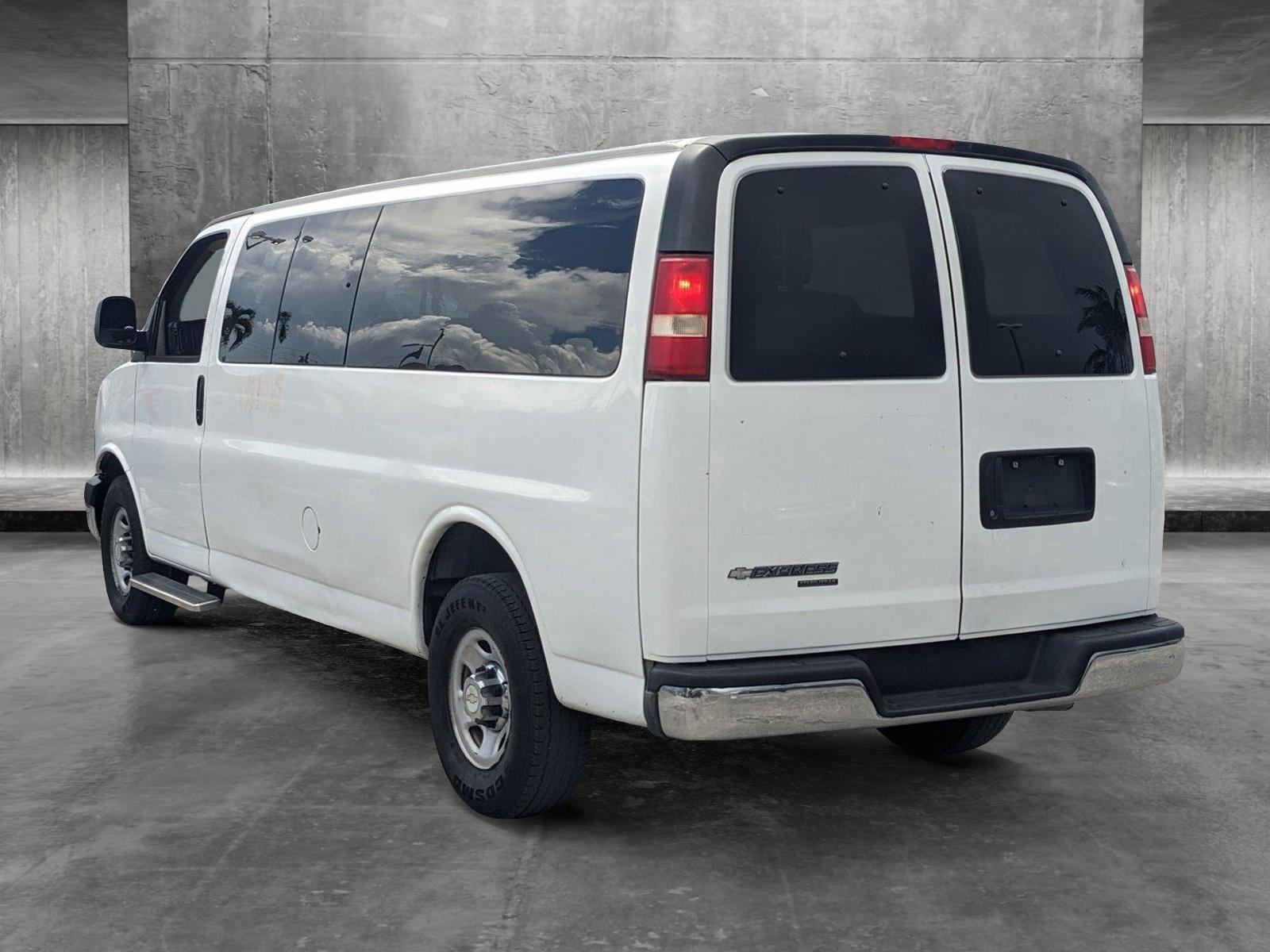 2012 Chevrolet Express Passenger Vehicle Photo in Miami, FL 33015