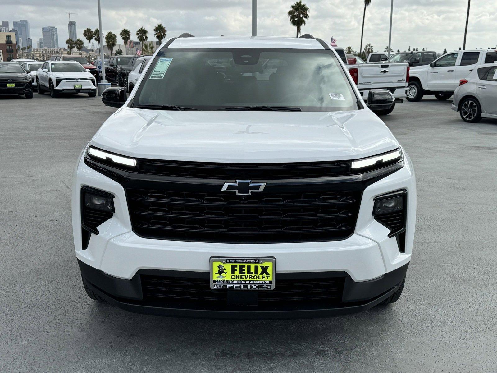 2024 Chevrolet Traverse Vehicle Photo in LOS ANGELES, CA 90007-3794