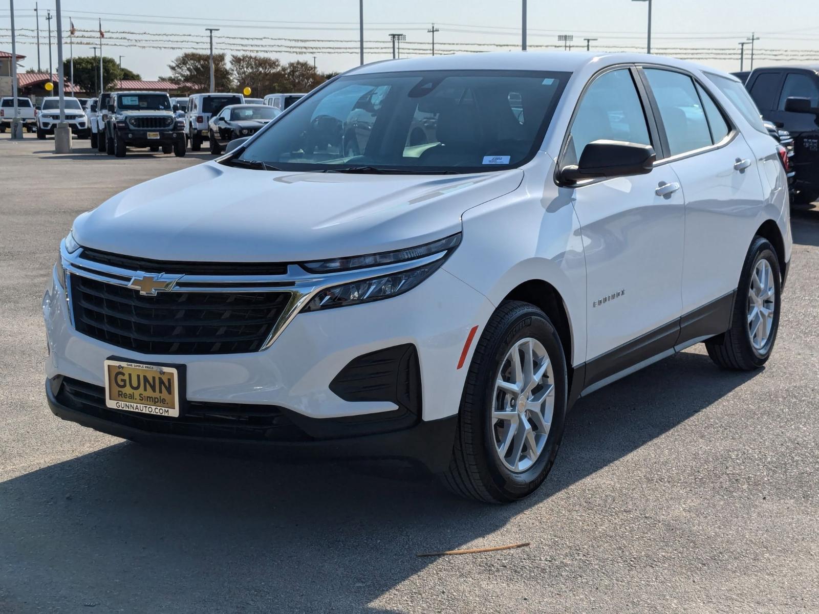 2024 Chevrolet Equinox Vehicle Photo in Seguin, TX 78155