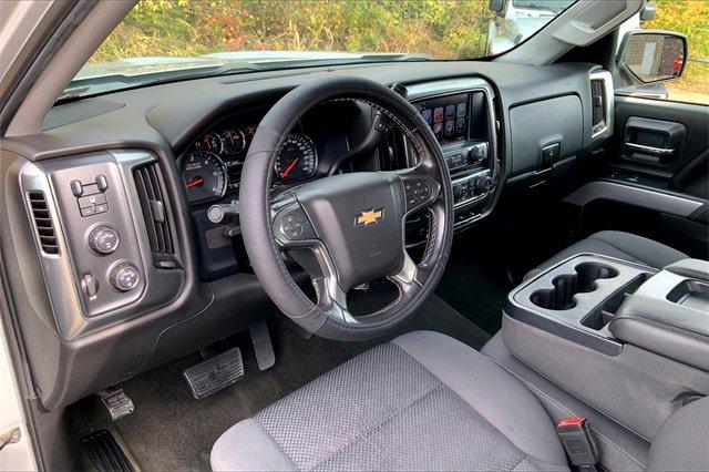 2017 Chevrolet Silverado 1500 Vehicle Photo in KANSAS CITY, MO 64114-4502