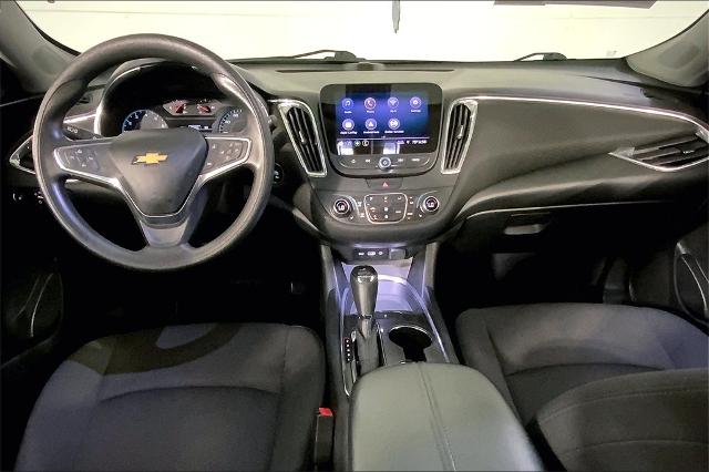 2019 Chevrolet Malibu Vehicle Photo in Lees Summit, MO 64086