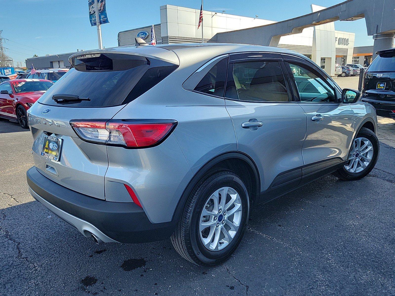 2022 Ford Escape Vehicle Photo in Saint Charles, IL 60174