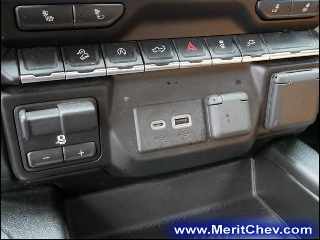 2020 Chevrolet Silverado 1500 Vehicle Photo in MAPLEWOOD, MN 55119-4794