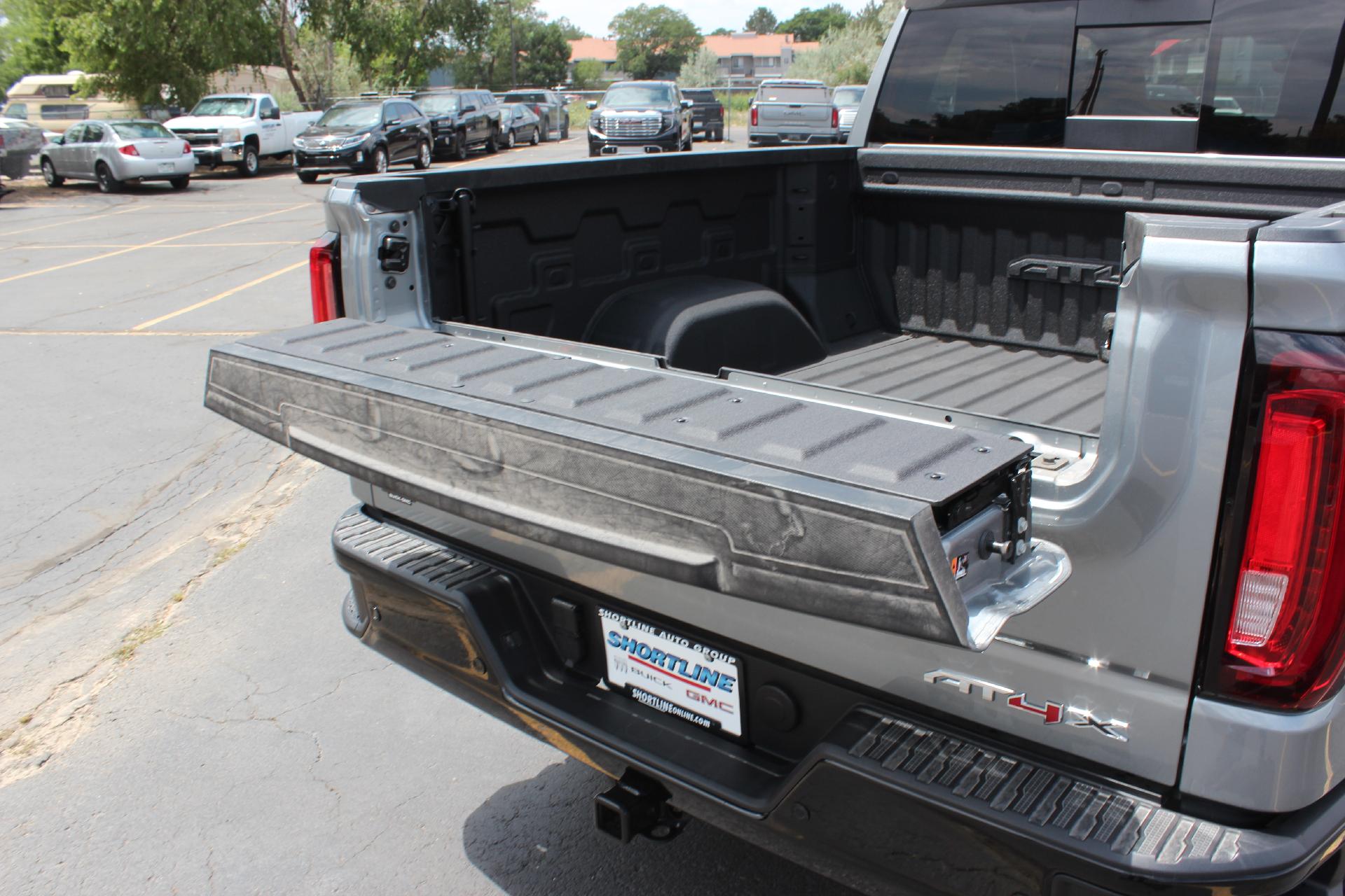 2024 GMC Sierra 1500 Vehicle Photo in AURORA, CO 80012-4011