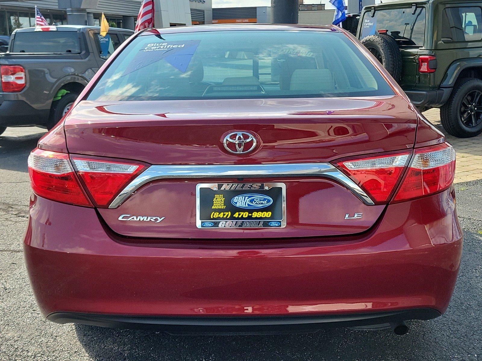2016 Toyota Camry Vehicle Photo in Saint Charles, IL 60174