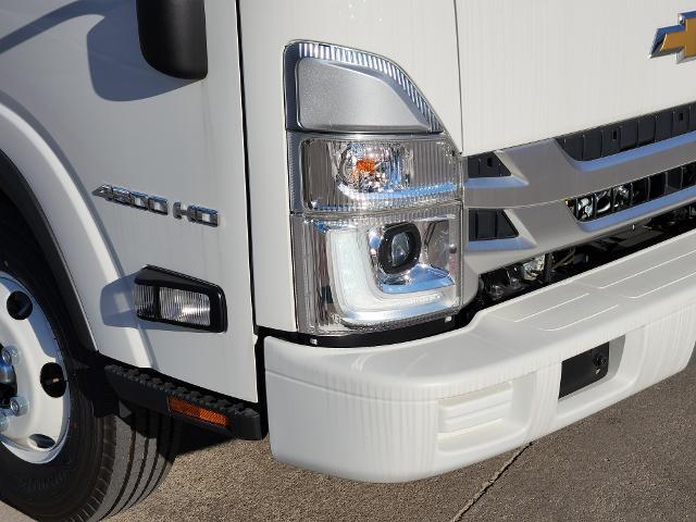 2024 Chevrolet 4500 HD LCF Diesel Vehicle Photo in LEWISVILLE, TX 75067