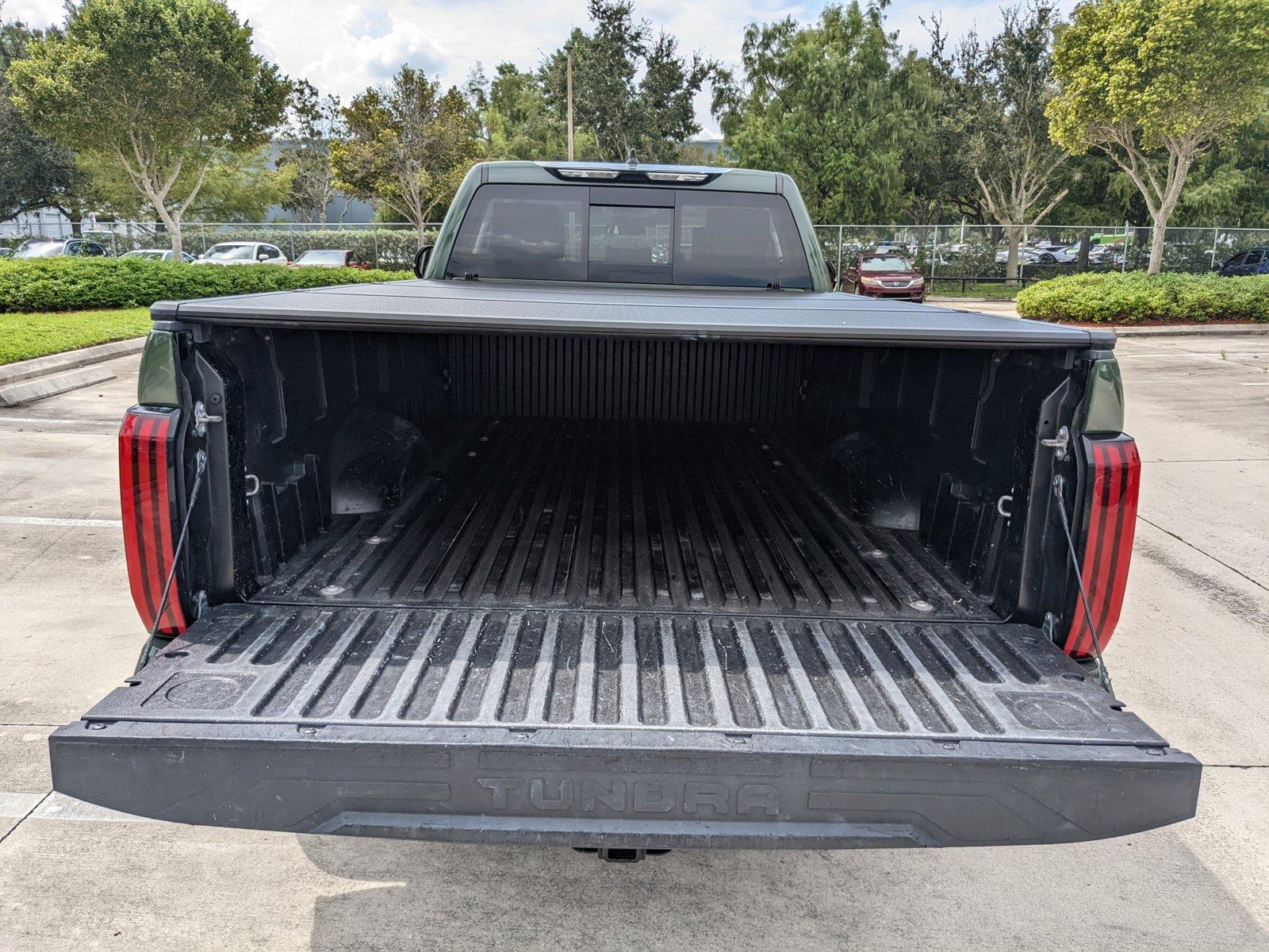 2022 Toyota Tundra 4WD Vehicle Photo in Davie, FL 33331