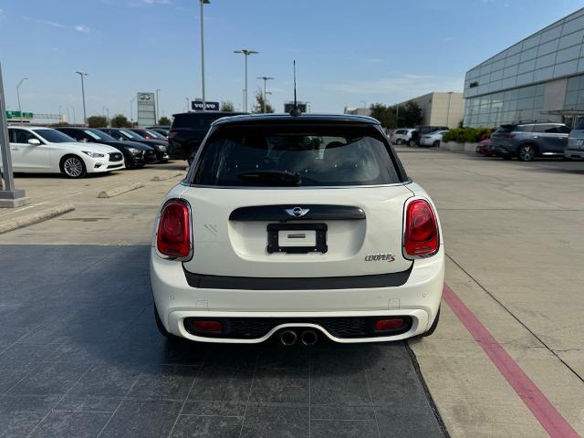 2016 MINI Cooper S Hardtop 4 Door Vehicle Photo in Grapevine, TX 76051