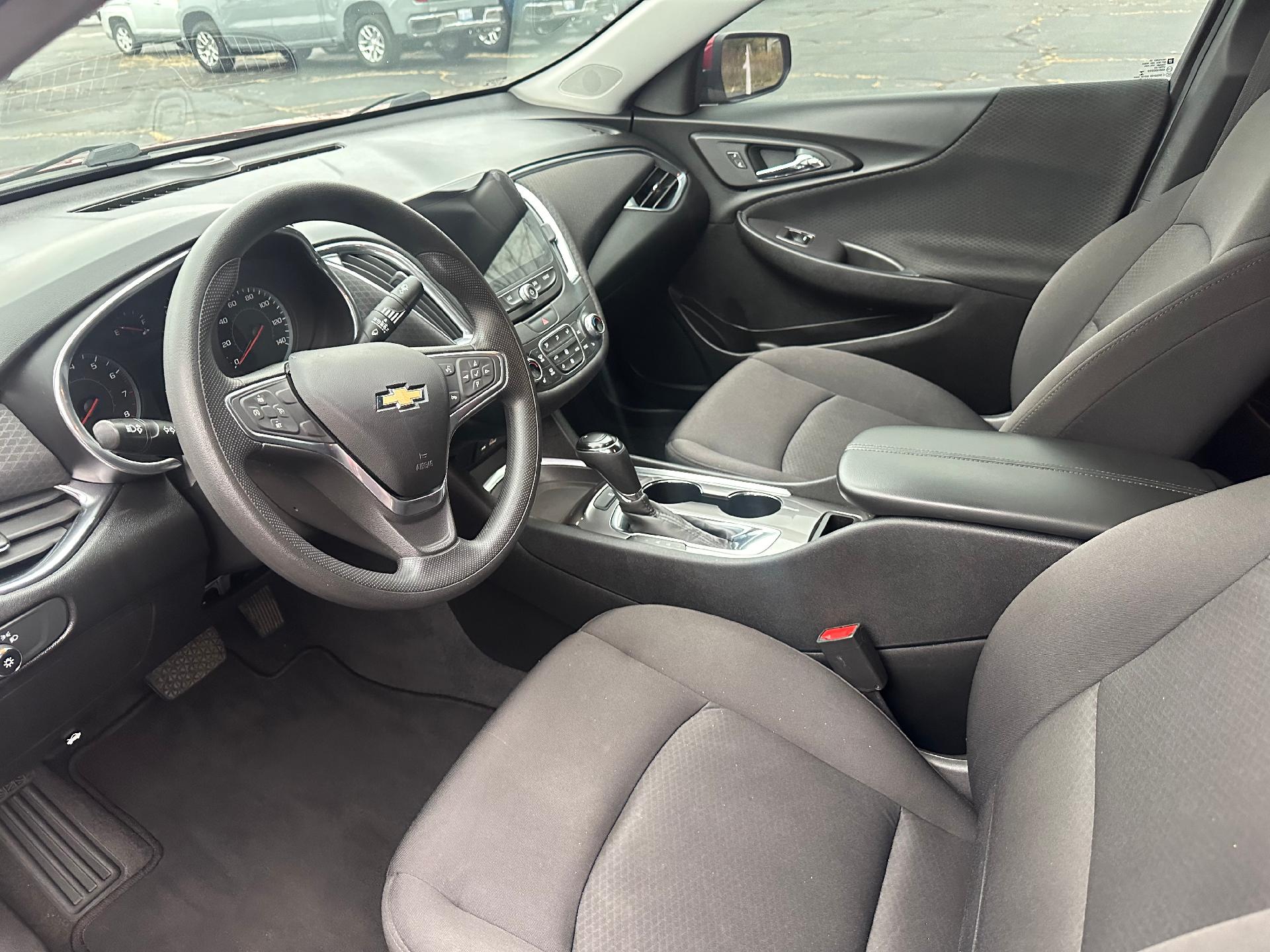 2019 Chevrolet Malibu Vehicle Photo in CLARE, MI 48617-9414