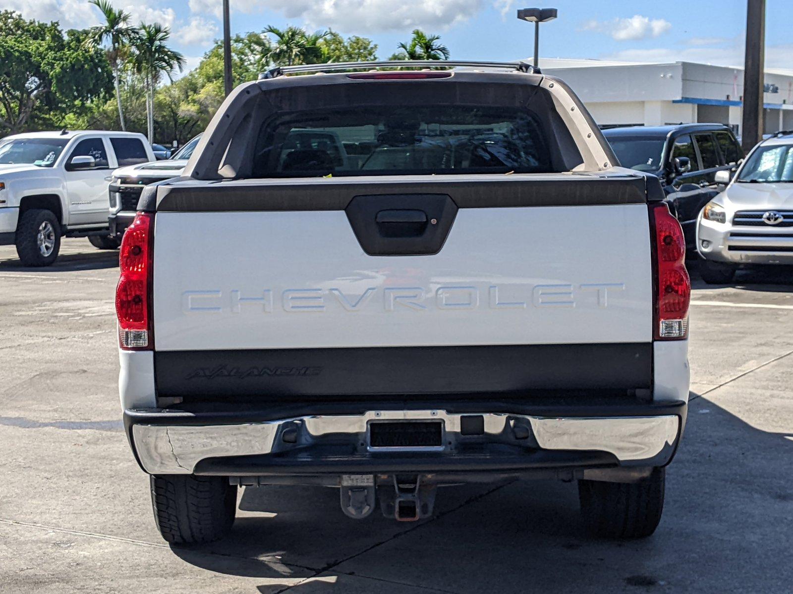 2006 Chevrolet Avalanche Vehicle Photo in PEMBROKE PINES, FL 33024-6534