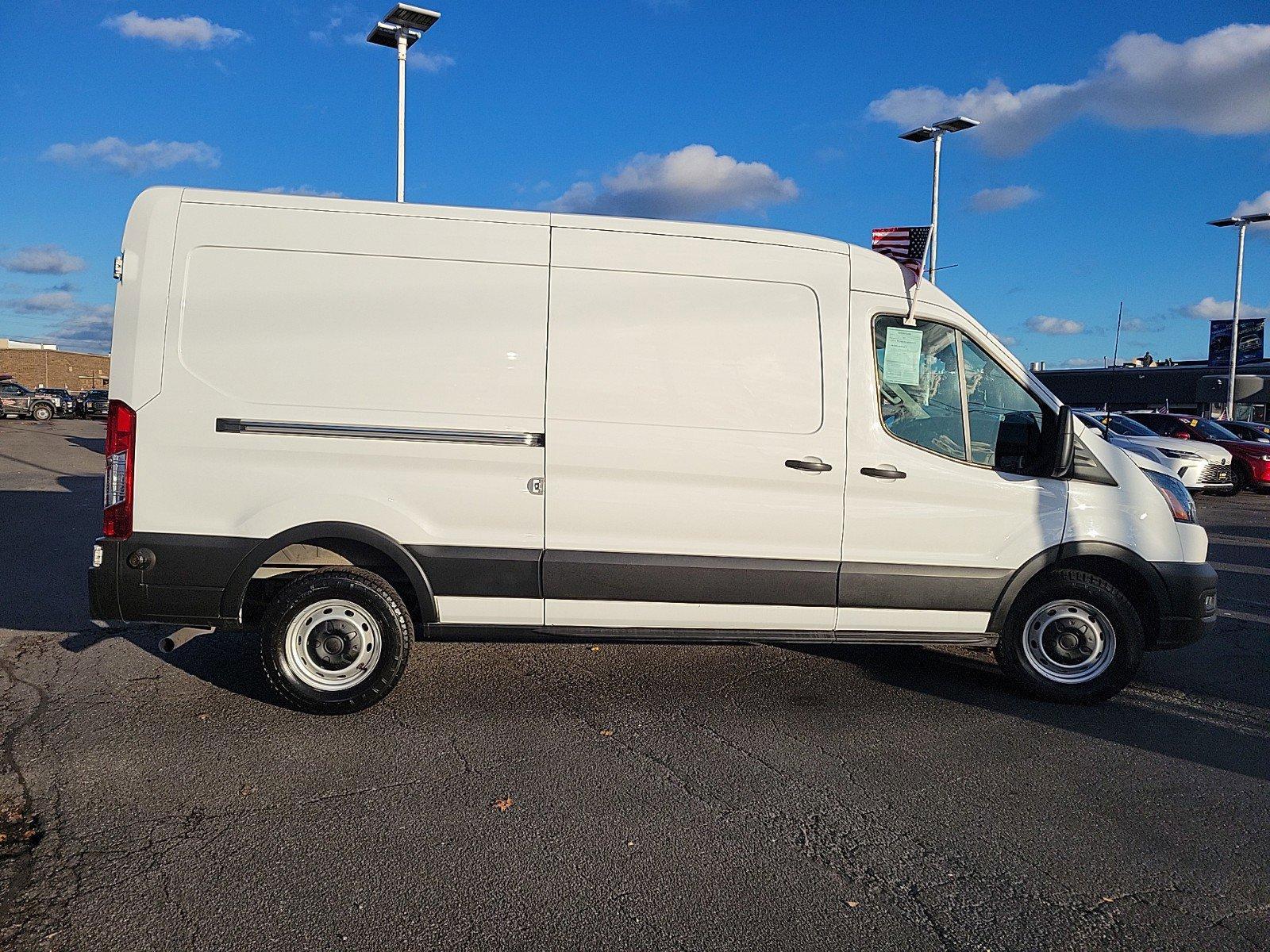 2020 Ford Transit Cargo Van Vehicle Photo in Saint Charles, IL 60174