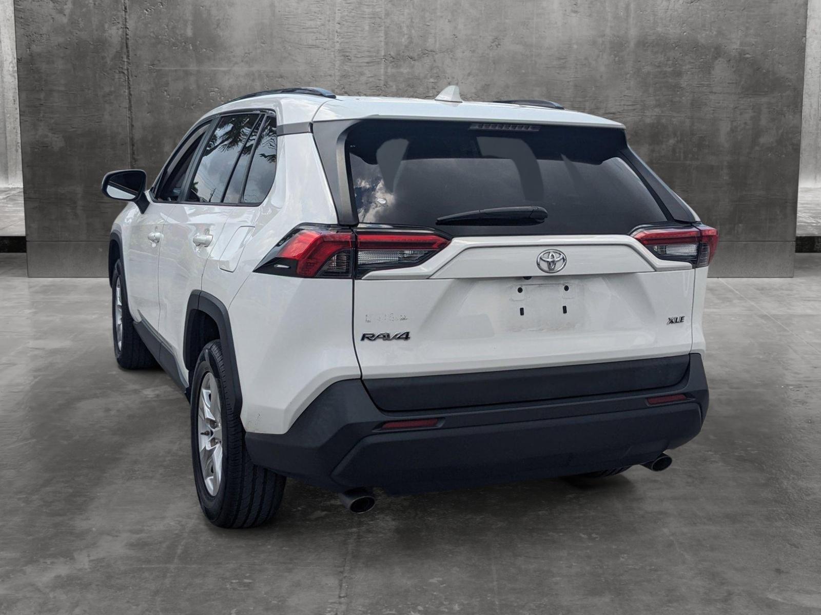 2019 Toyota RAV4 Vehicle Photo in Memphis, TN 38115