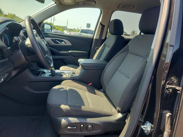 2021 Chevrolet Traverse Vehicle Photo in TREVOSE, PA 19053-4984