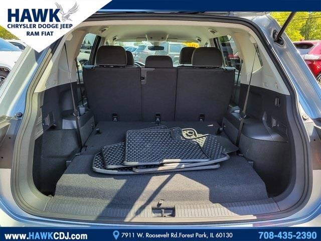 2024 Volkswagen Tiguan Vehicle Photo in Saint Charles, IL 60174