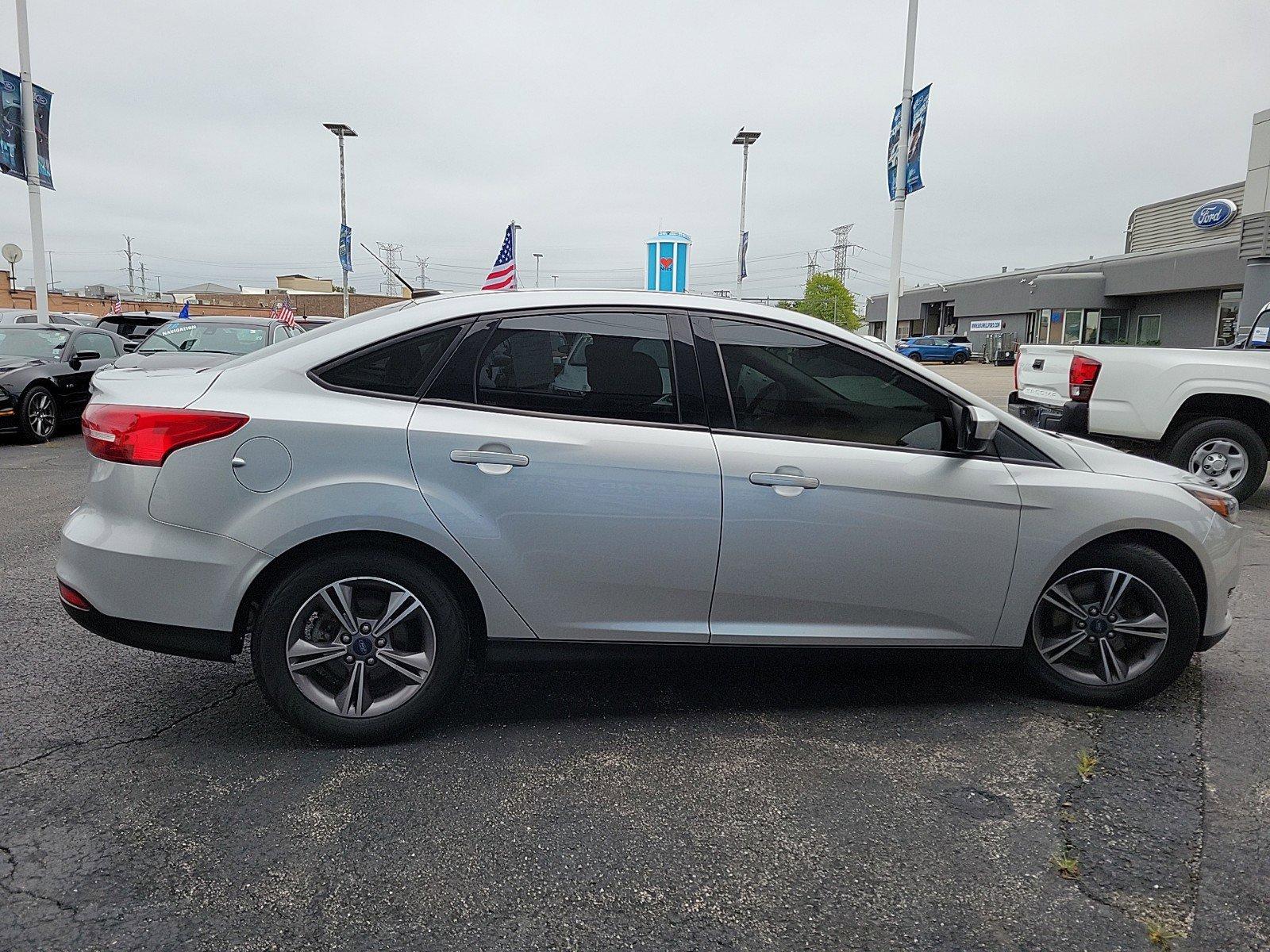 2018 Ford Focus Vehicle Photo in Plainfield, IL 60586