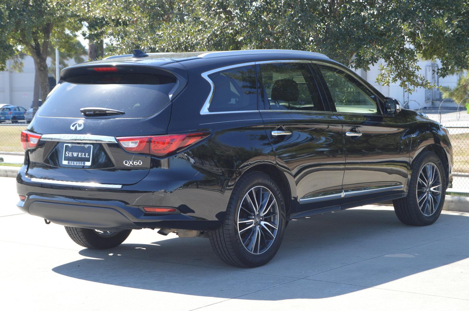 2017 INFINITI QX60 Vehicle Photo in Houston, TX 77090