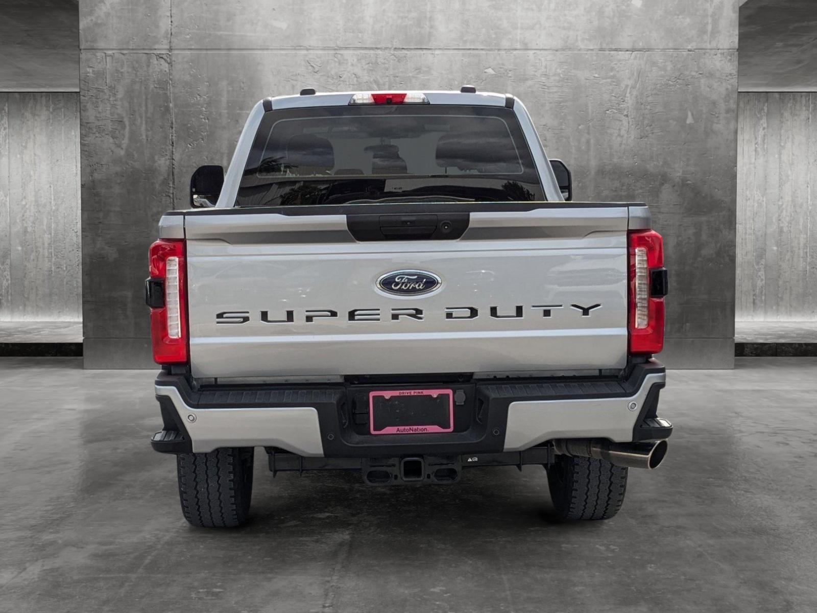 2023 Ford Super Duty F-250 SRW Vehicle Photo in Miami, FL 33015