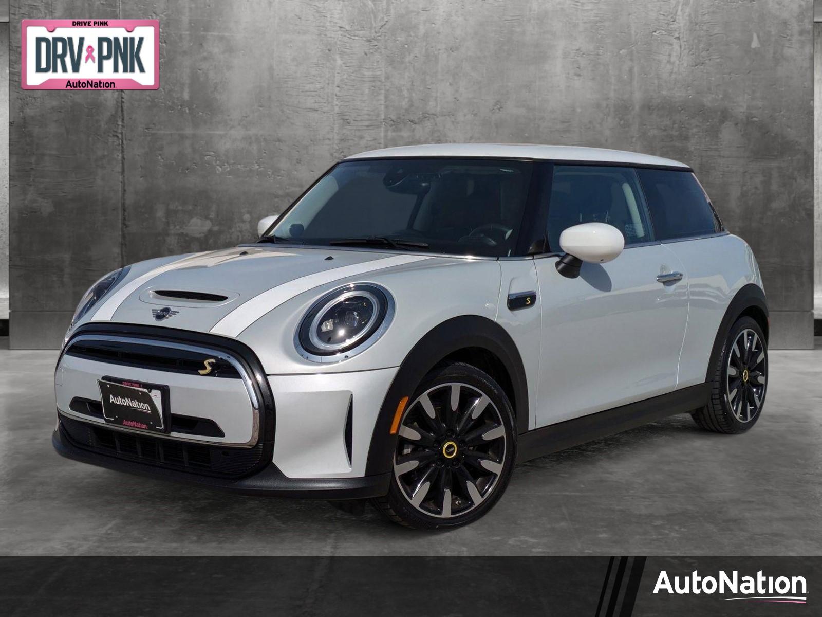 2023 MINI Electric Hardtop 2 Door Vehicle Photo in Tustin, CA 92782