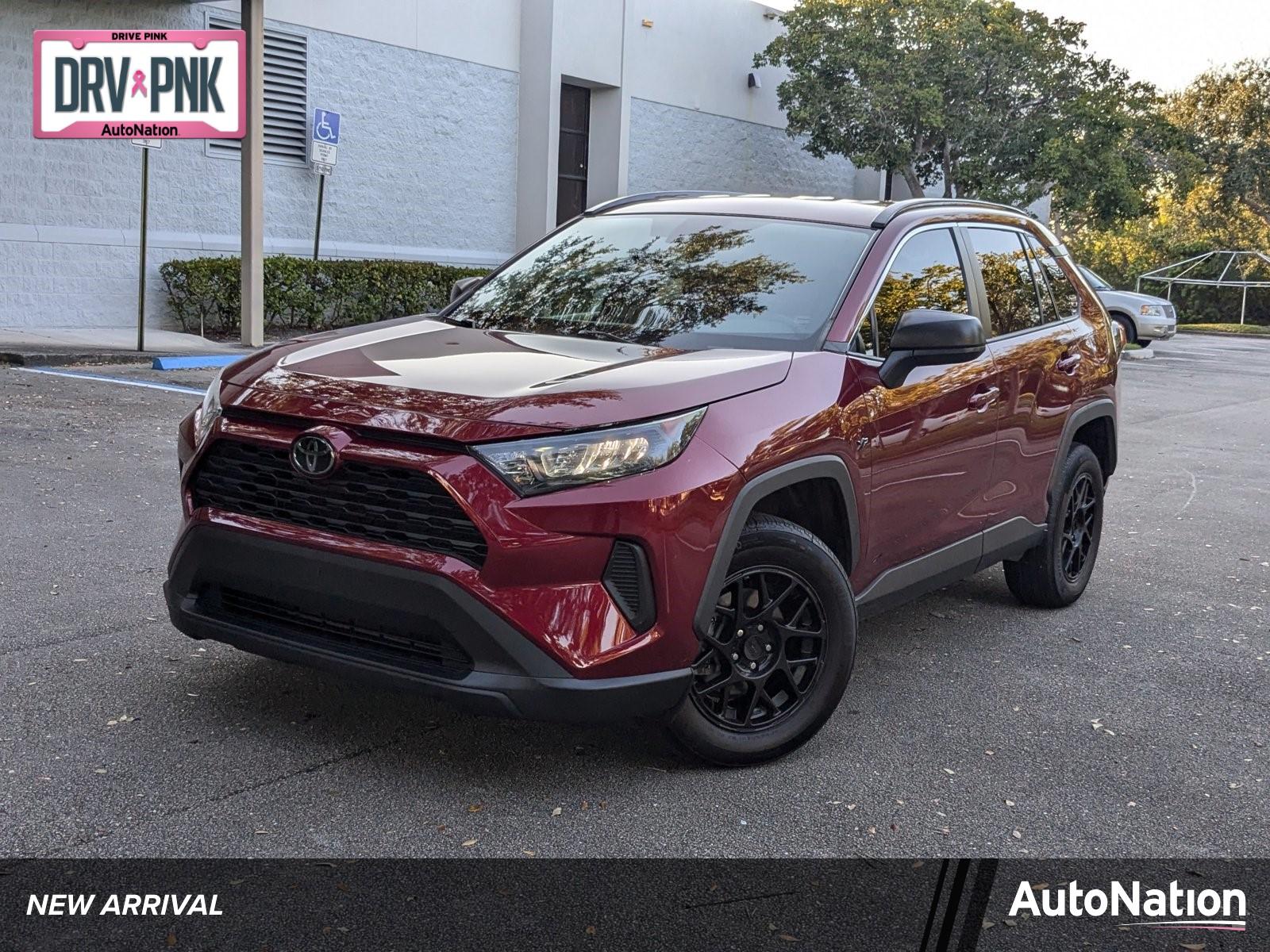 2020 Toyota RAV4 Vehicle Photo in West Palm Beach, FL 33417