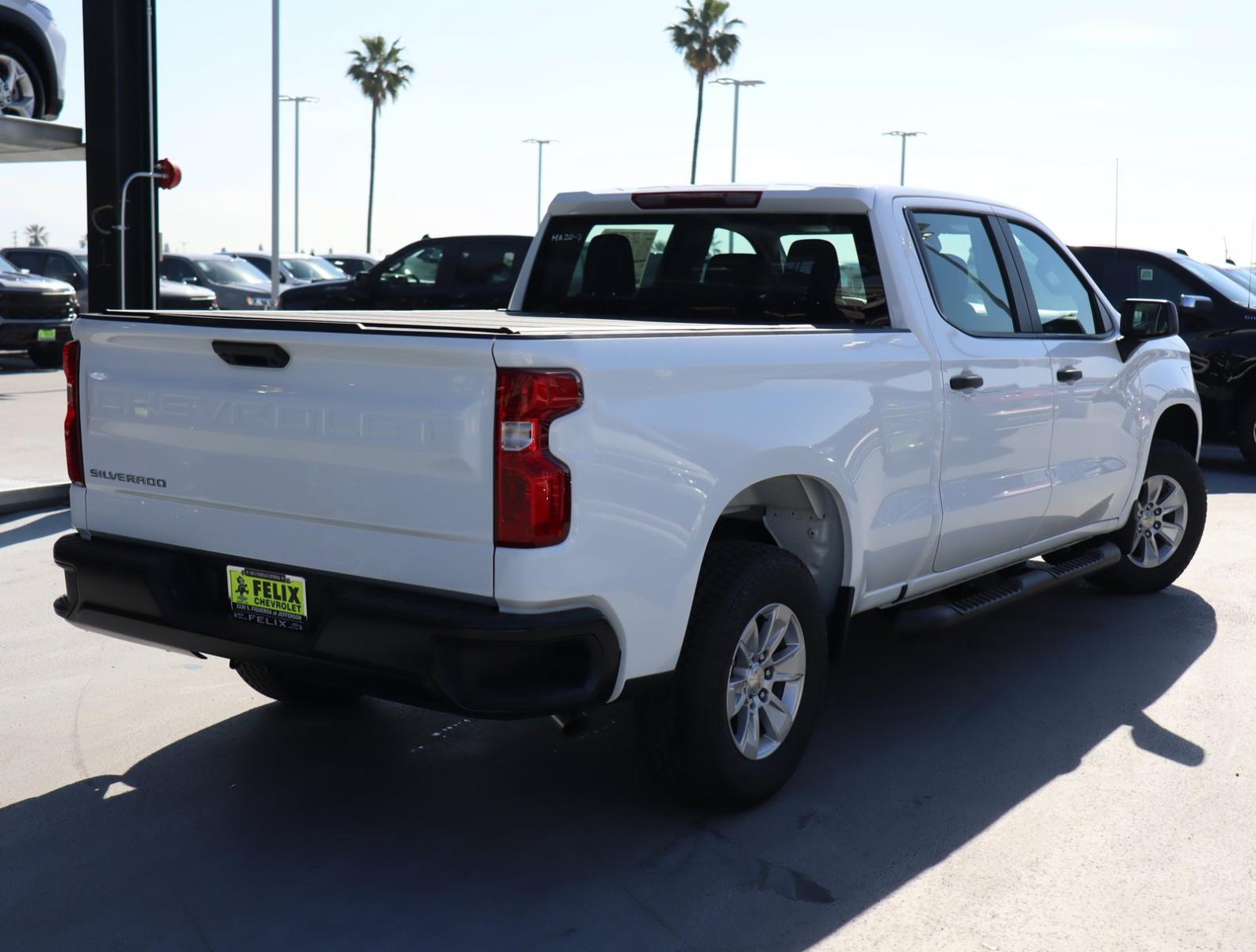 2024 Chevrolet Silverado 1500 Vehicle Photo in LOS ANGELES, CA 90007-3794