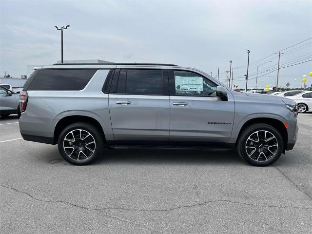 2024 Chevrolet Suburban Vehicle Photo in ALCOA, TN 37701-3235