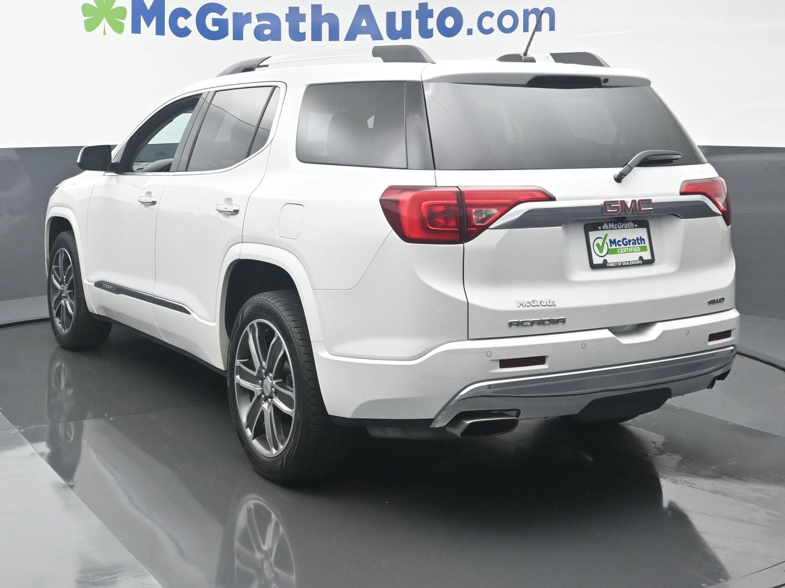 2018 GMC Acadia Vehicle Photo in Cedar Rapids, IA 52402