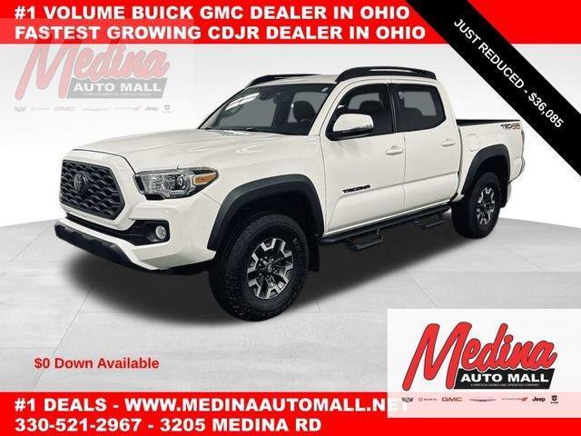 2021 Toyota Tacoma 4WD Vehicle Photo in MEDINA, OH 44256-9631