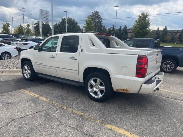 2013 Chevrolet Avalanche Vehicle Photo in GRAND BLANC, MI 48439-8139