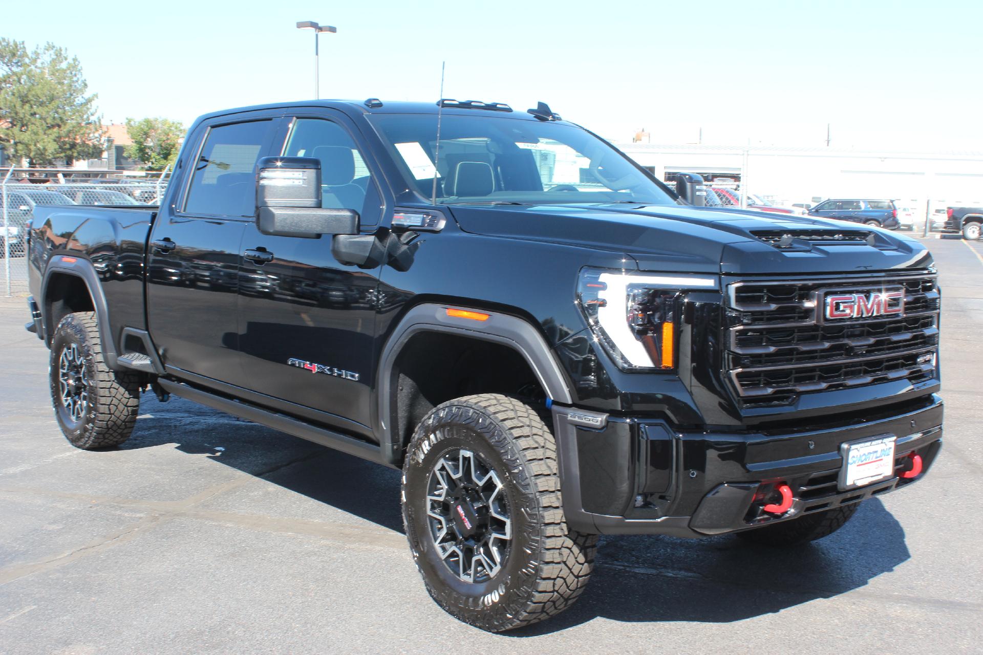 2025 GMC Sierra 2500 HD Vehicle Photo in AURORA, CO 80012-4011