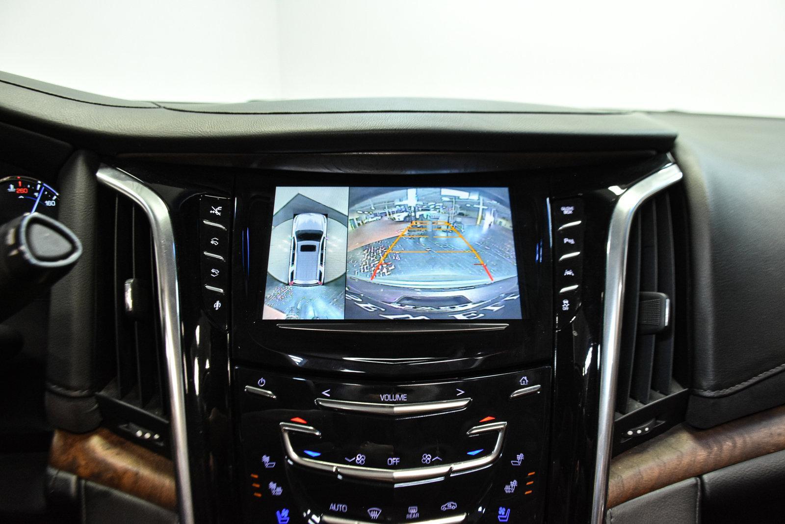 2016 Cadillac Escalade Vehicle Photo in DALLAS, TX 75235