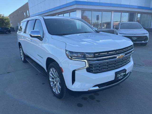 Used 2022 Chevrolet Suburban Premier with VIN 1GNSKFKL1NR299361 for sale in Pipestone, Minnesota