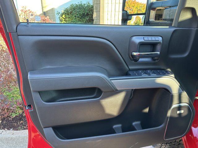 2015 Chevrolet Silverado 2500HD Built After Aug 14 Vehicle Photo in MEDINA, OH 44256-9631