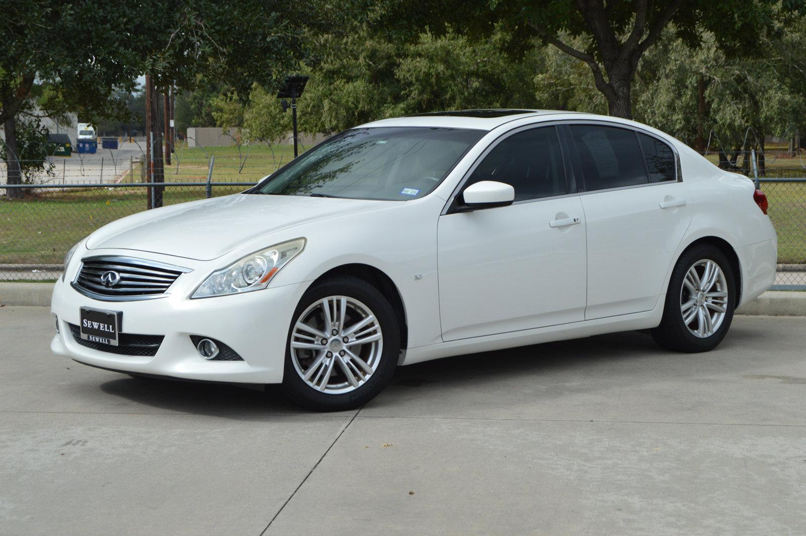 2015 INFINITI Q40 Vehicle Photo in Houston, TX 77090