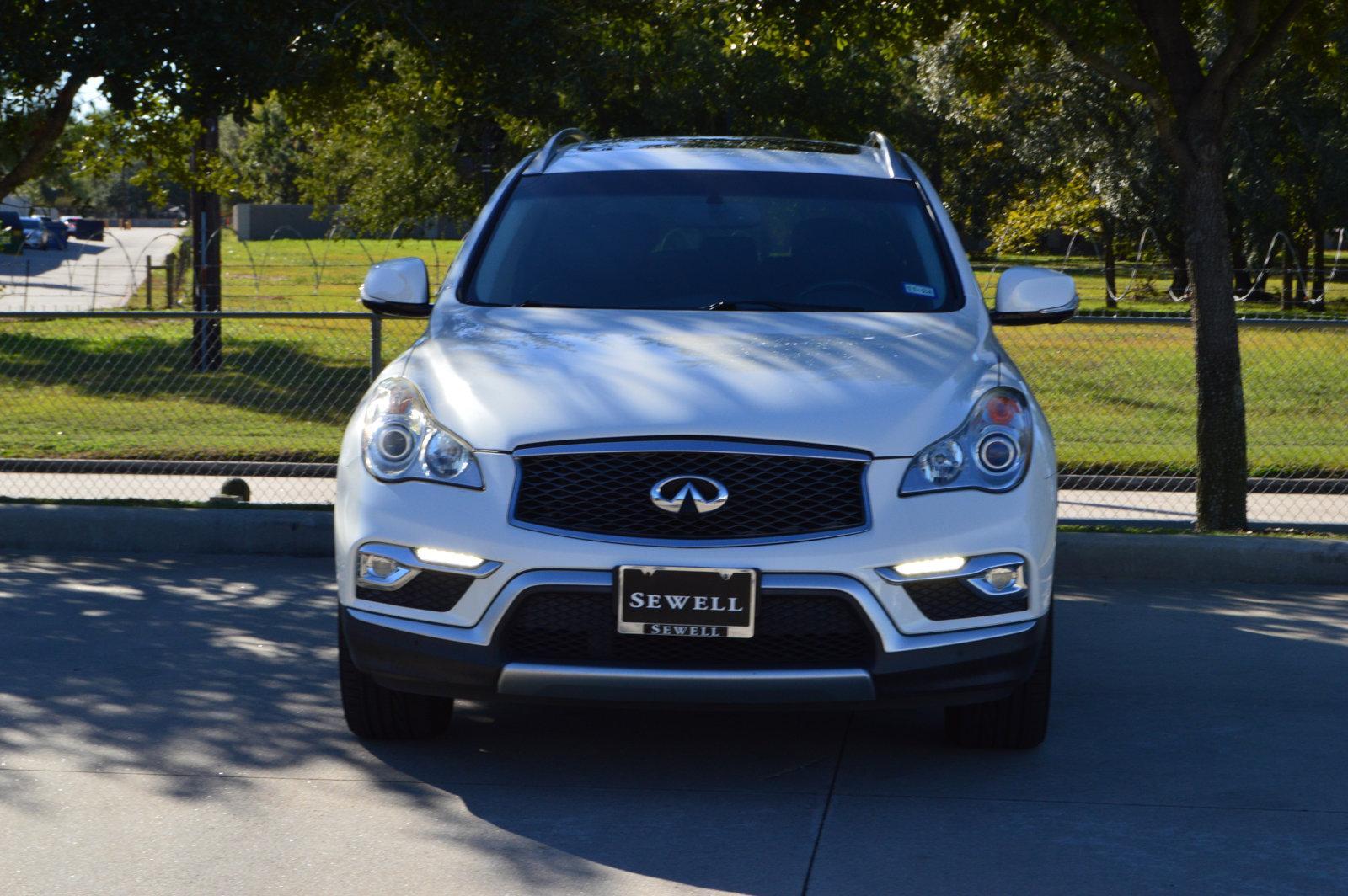 2016 INFINITI QX50 Vehicle Photo in Houston, TX 77090