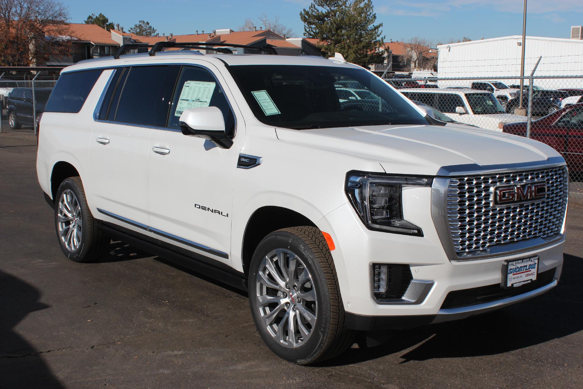 2024 GMC Yukon XL Vehicle Photo in AURORA, CO 80012-4011