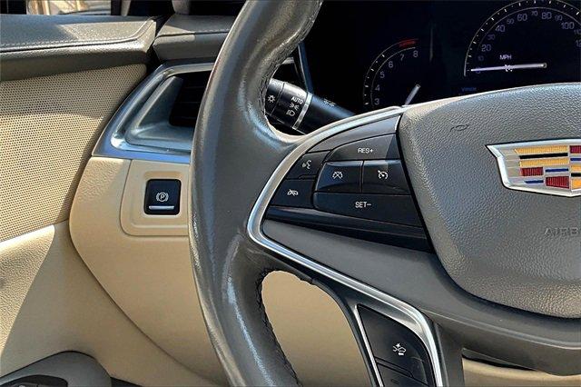 2019 Cadillac XT5 Vehicle Photo in TOPEKA, KS 66609-0000