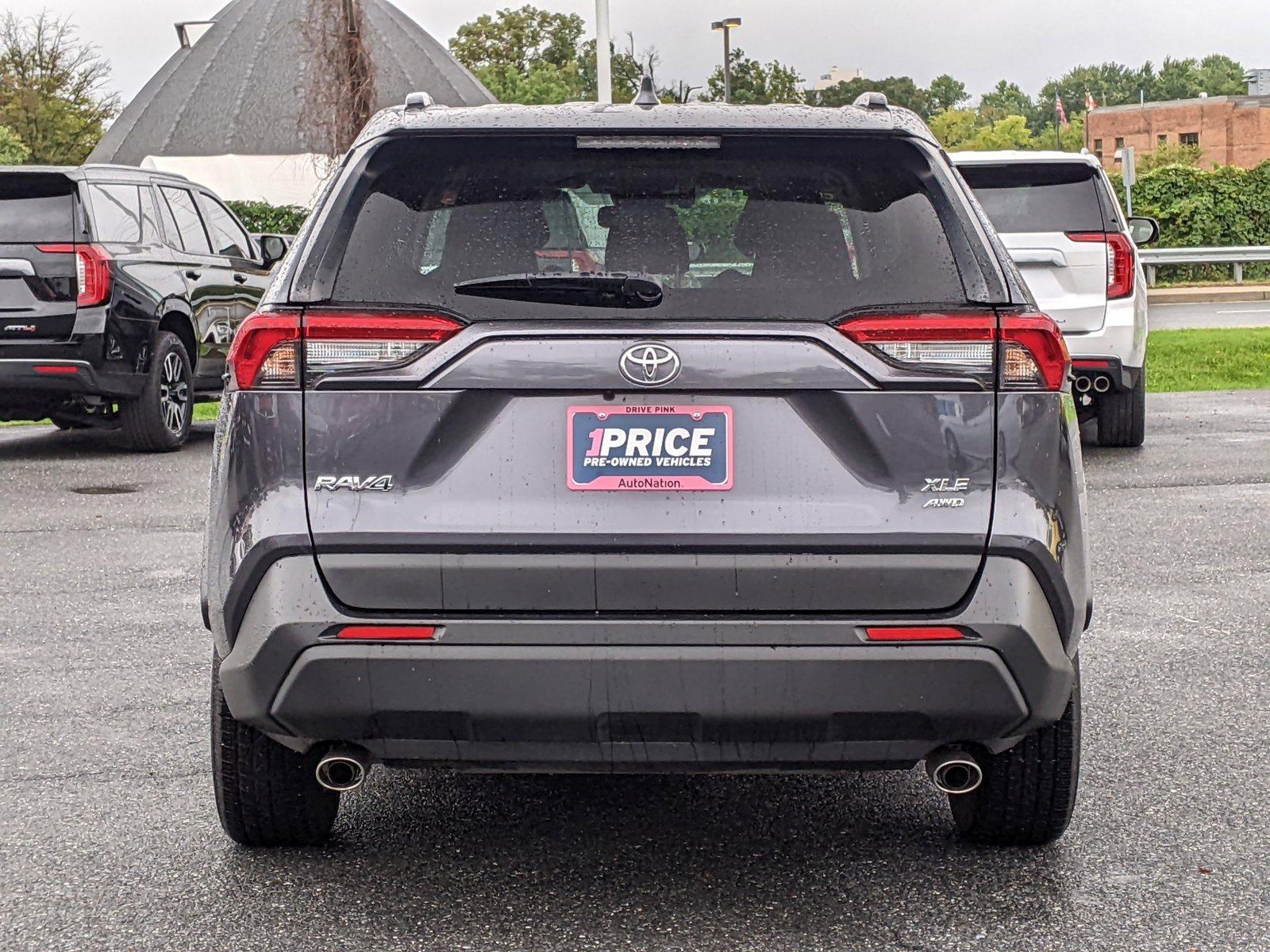 2019 Toyota RAV4 Vehicle Photo in LAUREL, MD 20707-4697