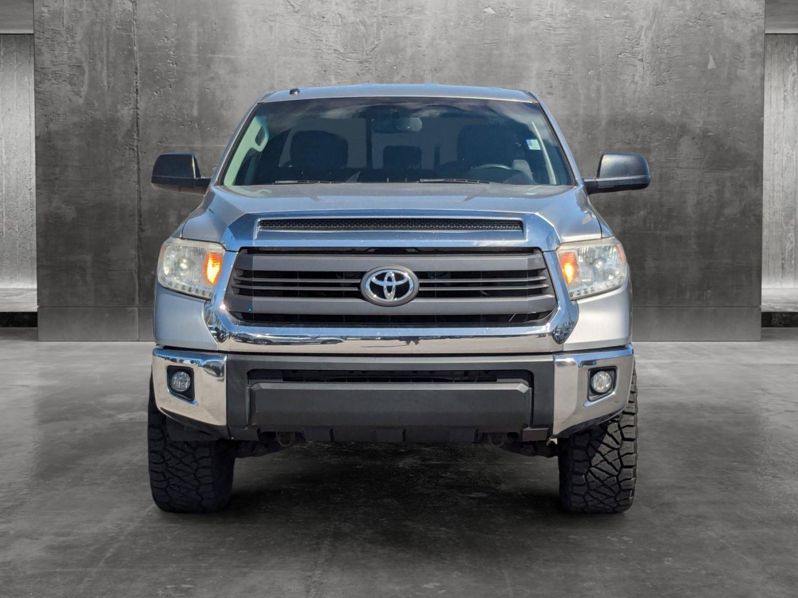 2015 Toyota Tundra 2WD Truck Vehicle Photo in St. Petersburg, FL 33713