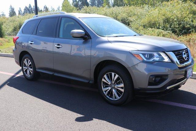 2019 Nissan Pathfinder Vehicle Photo in Salem, OR 97301