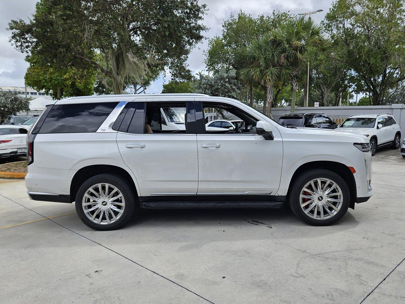 2022 Cadillac Escalade Vehicle Photo in Pembroke Pines , FL 33027