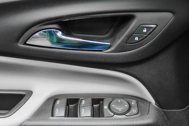 2020 Chevrolet Equinox Vehicle Photo in EVERETT, WA 98203-5662