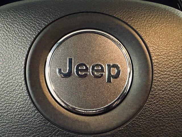 2019 Jeep Grand Cherokee Vehicle Photo in MEDINA, OH 44256-9631