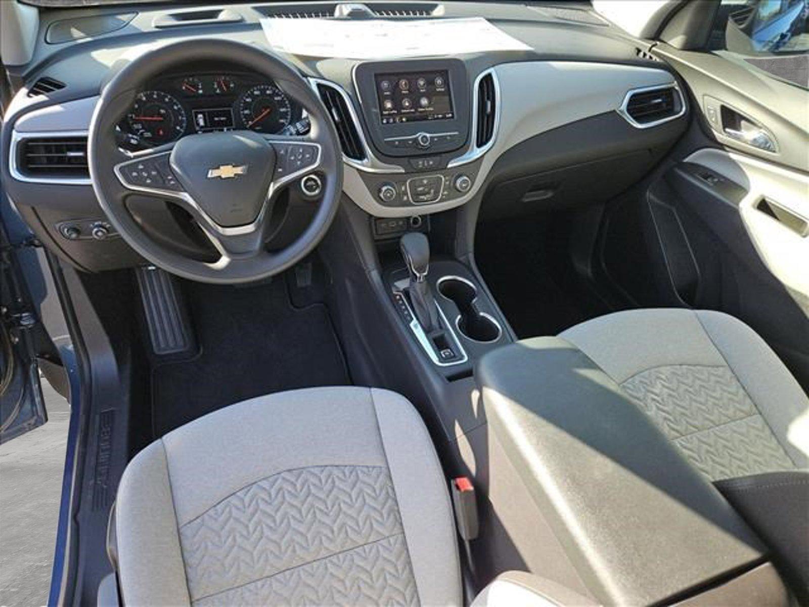 2024 Chevrolet Equinox Vehicle Photo in MESA, AZ 85206-4395