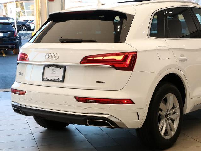 2022 Audi Q5 Vehicle Photo in LIBERTYVILLE, IL 60048-3287