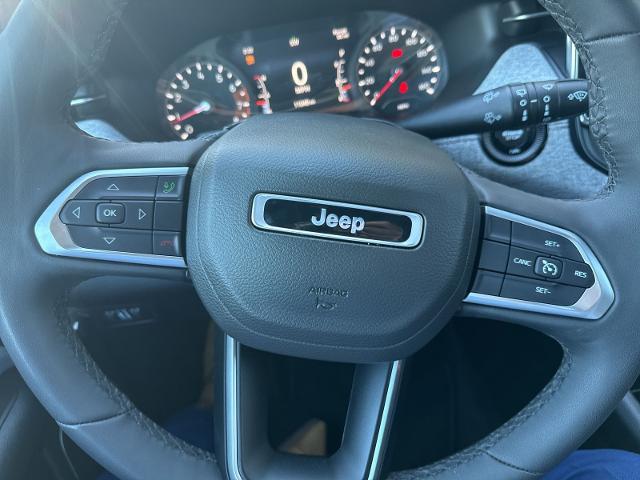 2023 Jeep Compass Vehicle Photo in Ennis, TX 75119-5114