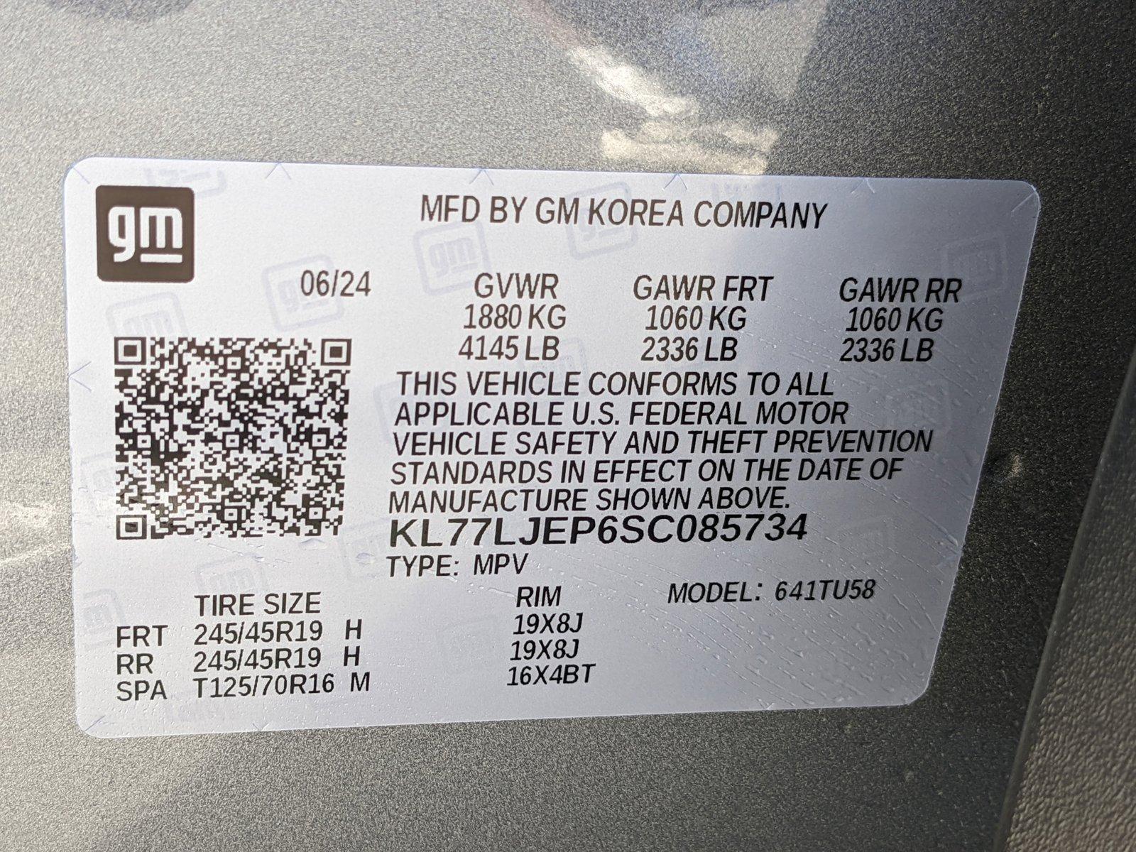 2025 Chevrolet Trax Vehicle Photo in VALENCIA, CA 91355-1705