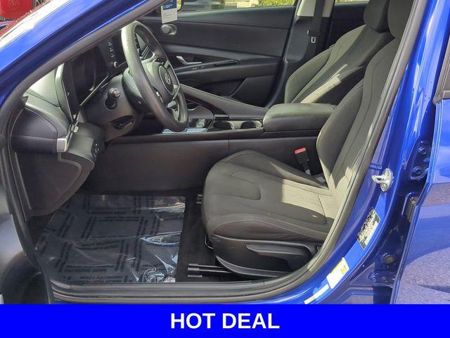 2022 Hyundai ELANTRA Hybrid Vehicle Photo in Merrillville, IN 46410-5311